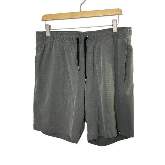 Billabong Surftrek Perf Elastic in Pewter Shorts Men's Size Large - Picture 1 of 6